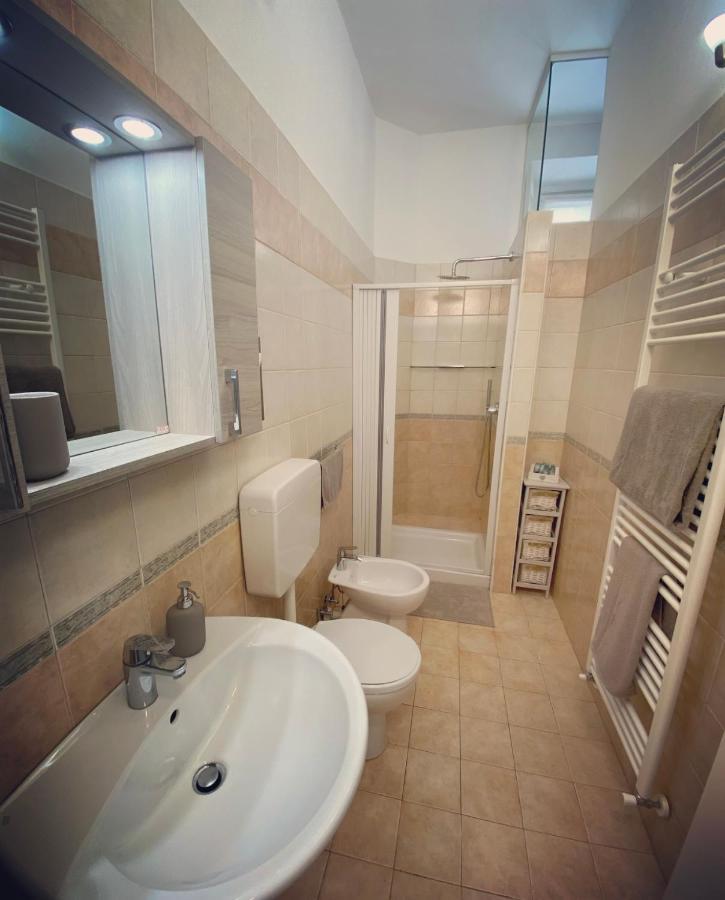 Appartamento Casa Via Roma Intra Esterno foto